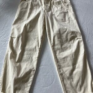 Democracy Women’s Pale Yellow Cargo Pants